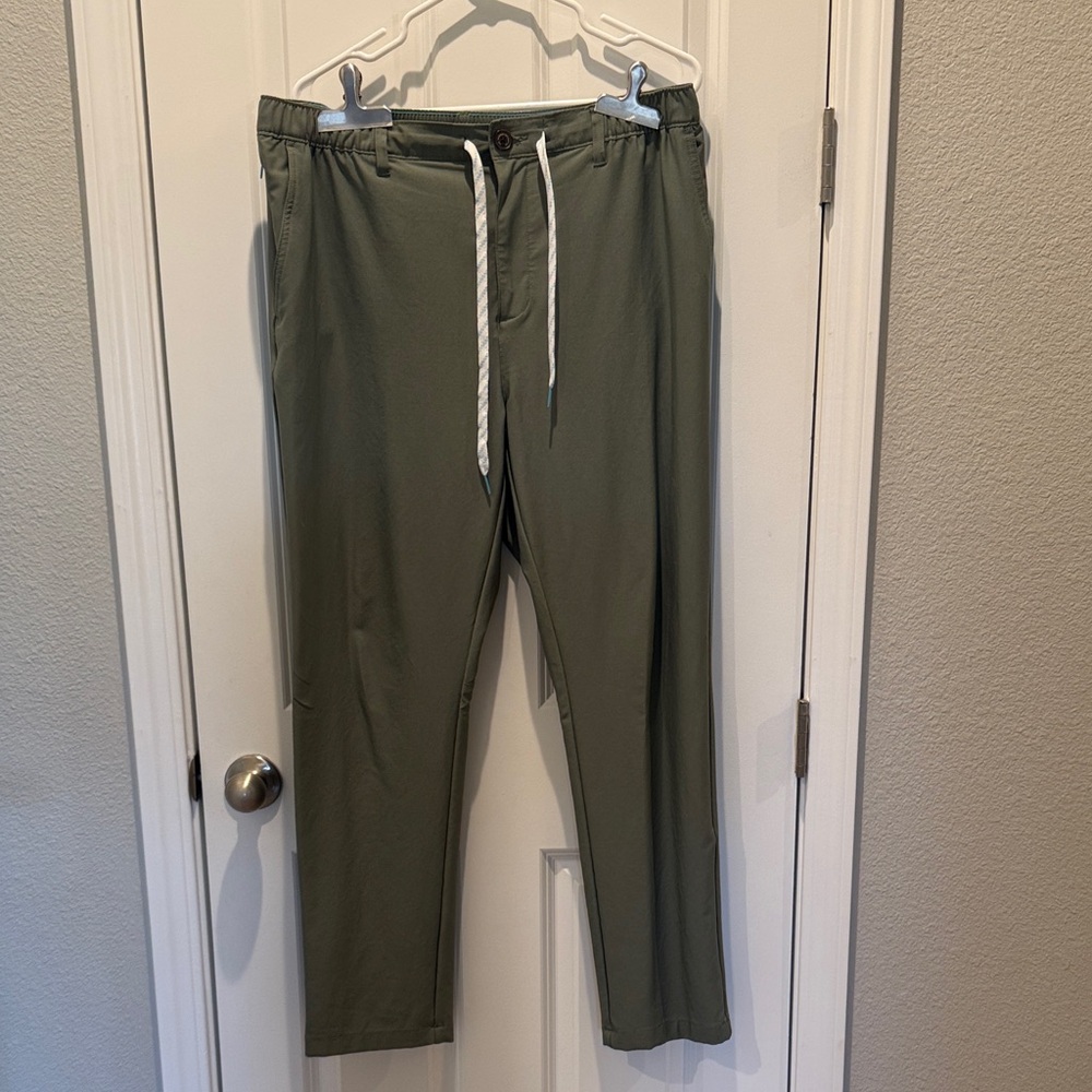 Chubbies Sage Green Joggers with Drawstring